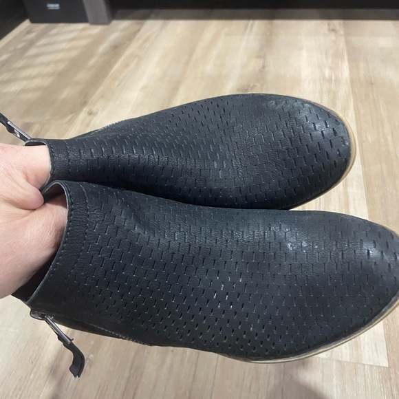 Lucky Brand leather ankle boots good condition sz7.5 - Picture 9 of 9